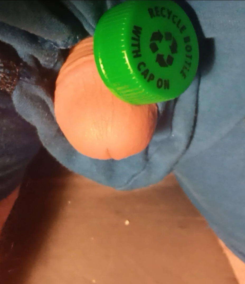 Lil guy can hide under a bottlecap!